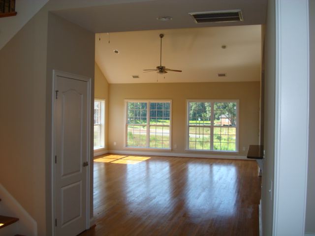 26 Windrush Lane Greenville, SC 29607 - Photo 4 of 7 Gallery Image 4