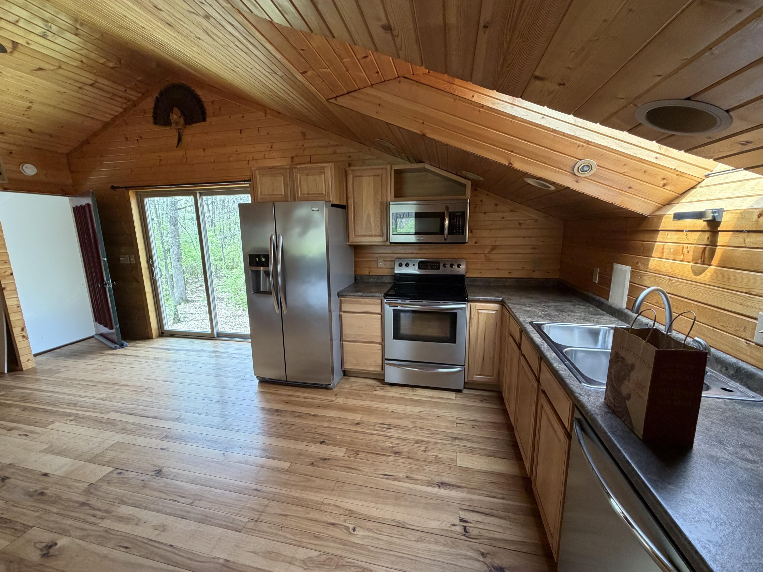 5241 Moscow Road Spring Arbor, MI 49283 - Photo 8 of 25 IMG_3200