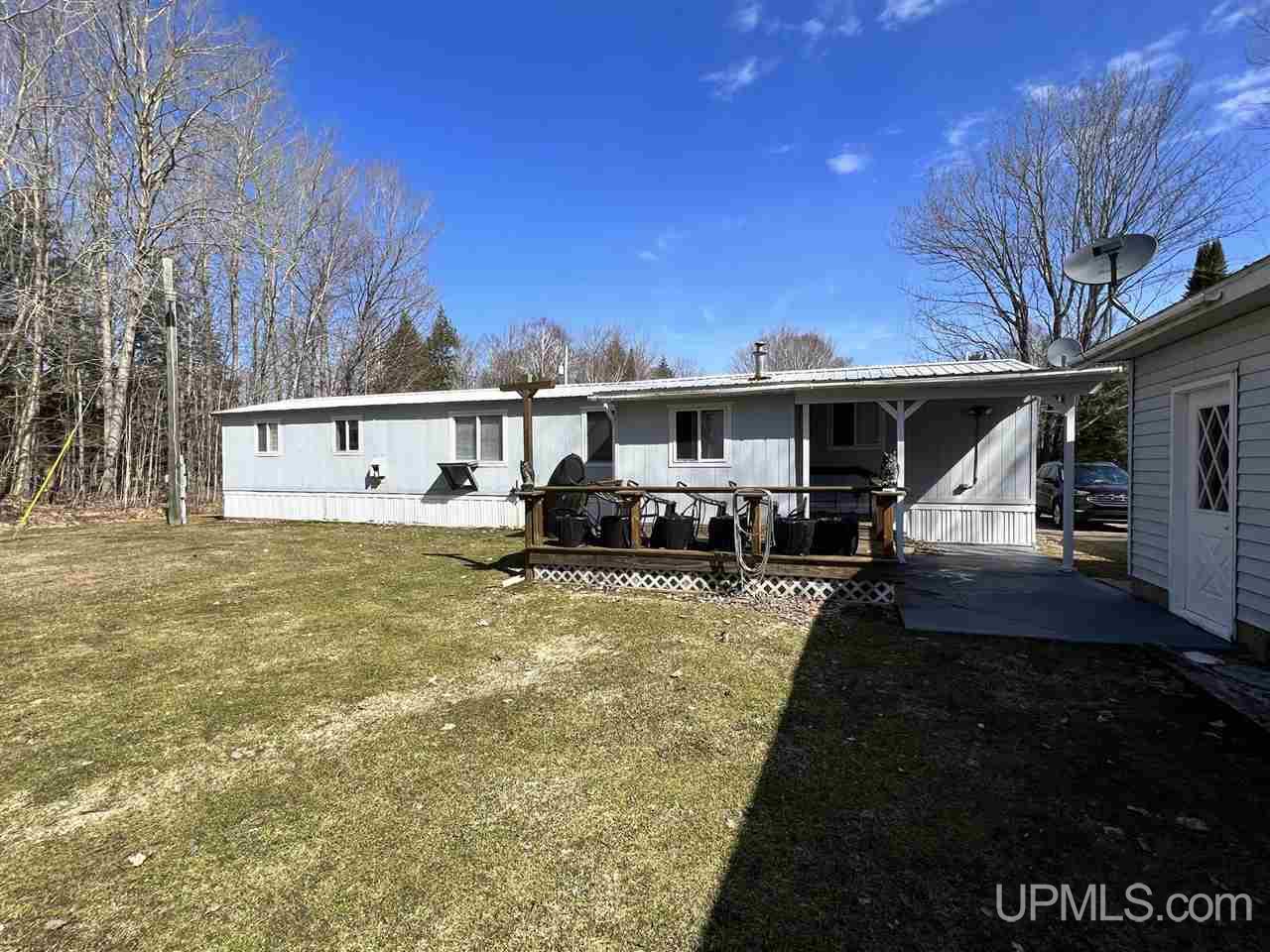 9253 Fragale Road Manistique, MI 49854 - Photo 2 of 10 Gallery Image 2