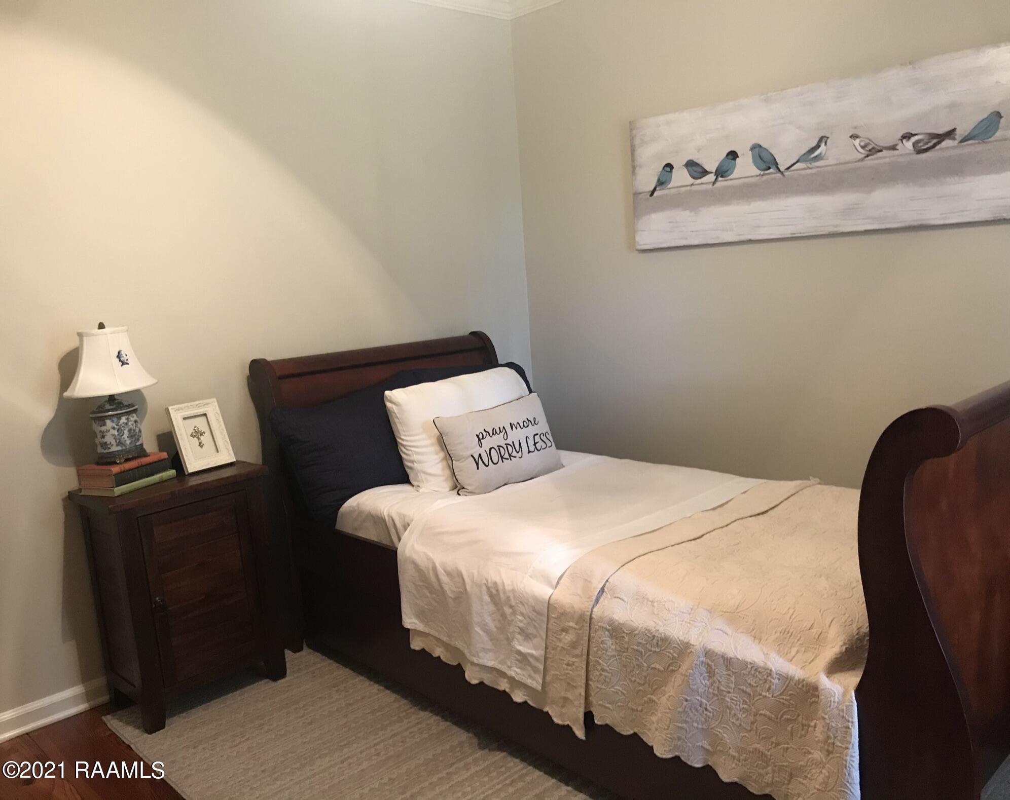 465 Rena Drive, Unit 465 Lafayette, LA 70503 - Photo 7 of 15 Downstairs bedroom