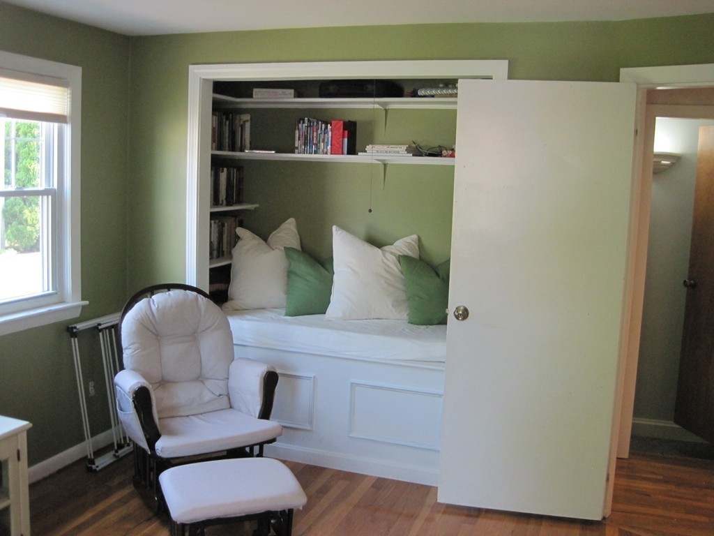 32 Weyham Road Weymouth, MA 02191 - Photo 6 of 13 Gallery Image 6