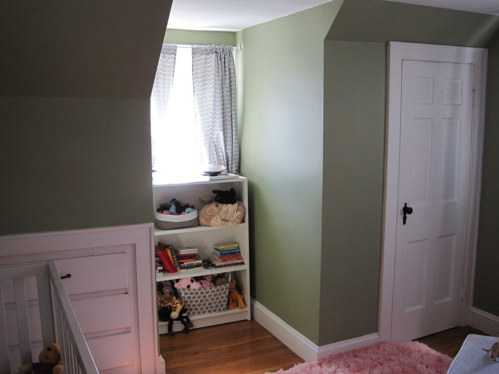 32 Weyham Road Weymouth, MA 02191 - Photo 8 of 13 Gallery Image 8