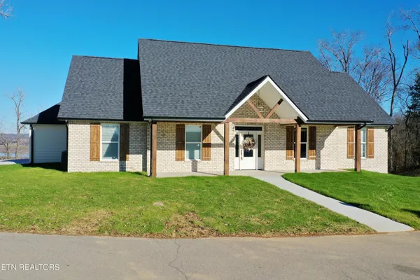 $679,000 | 2095 Ivy Way, Newport, TN 37821