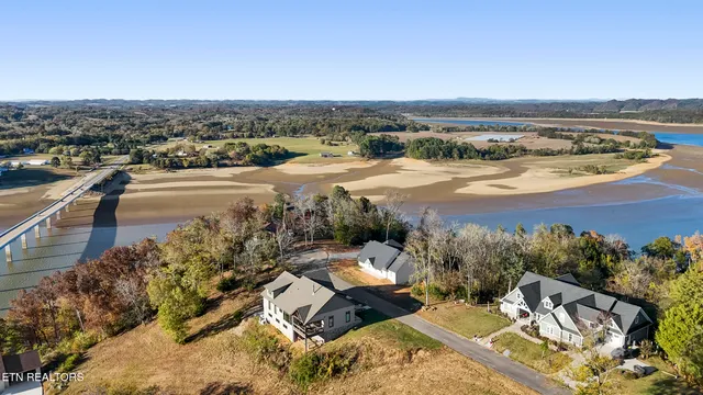 $699,000 | 2095 Ivy Way, Newport, TN 37821