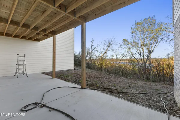 $679,000 | 2095 Ivy Way, Newport, TN 37821