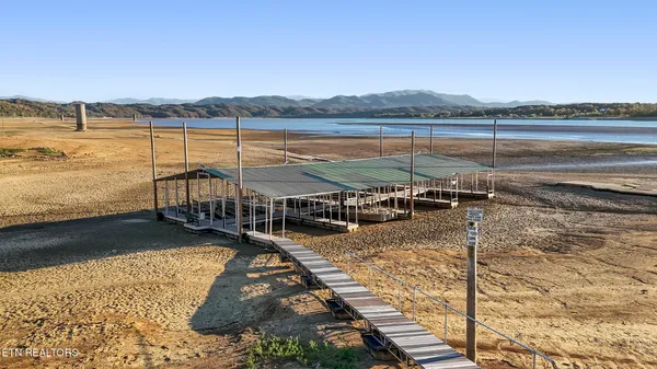 $679,000 | 2095 Ivy Way, Newport, TN 37821