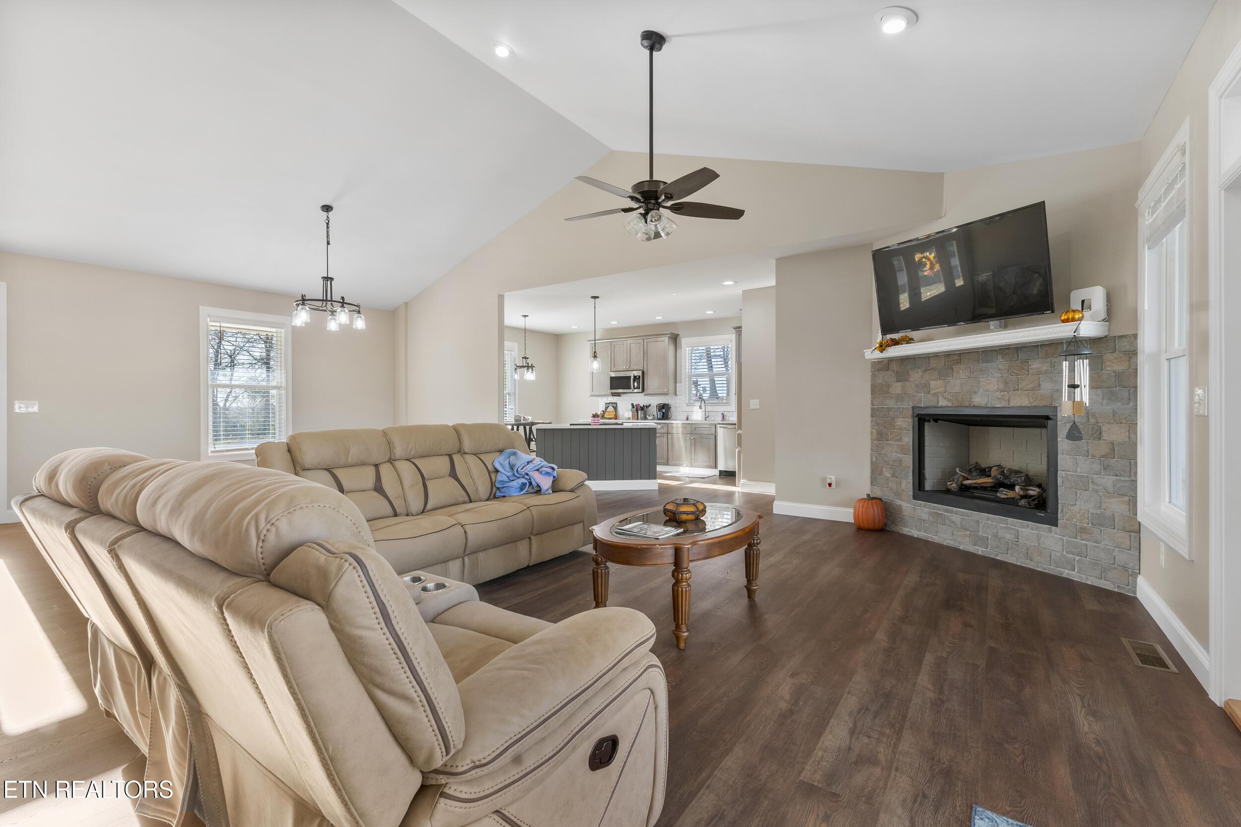 2095 Ivy Way Newport, TN 37821 - Photo 26 of 52 25_img_9125