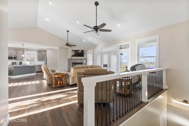 $699,000 | 2095 Ivy Way, Newport, TN 37821