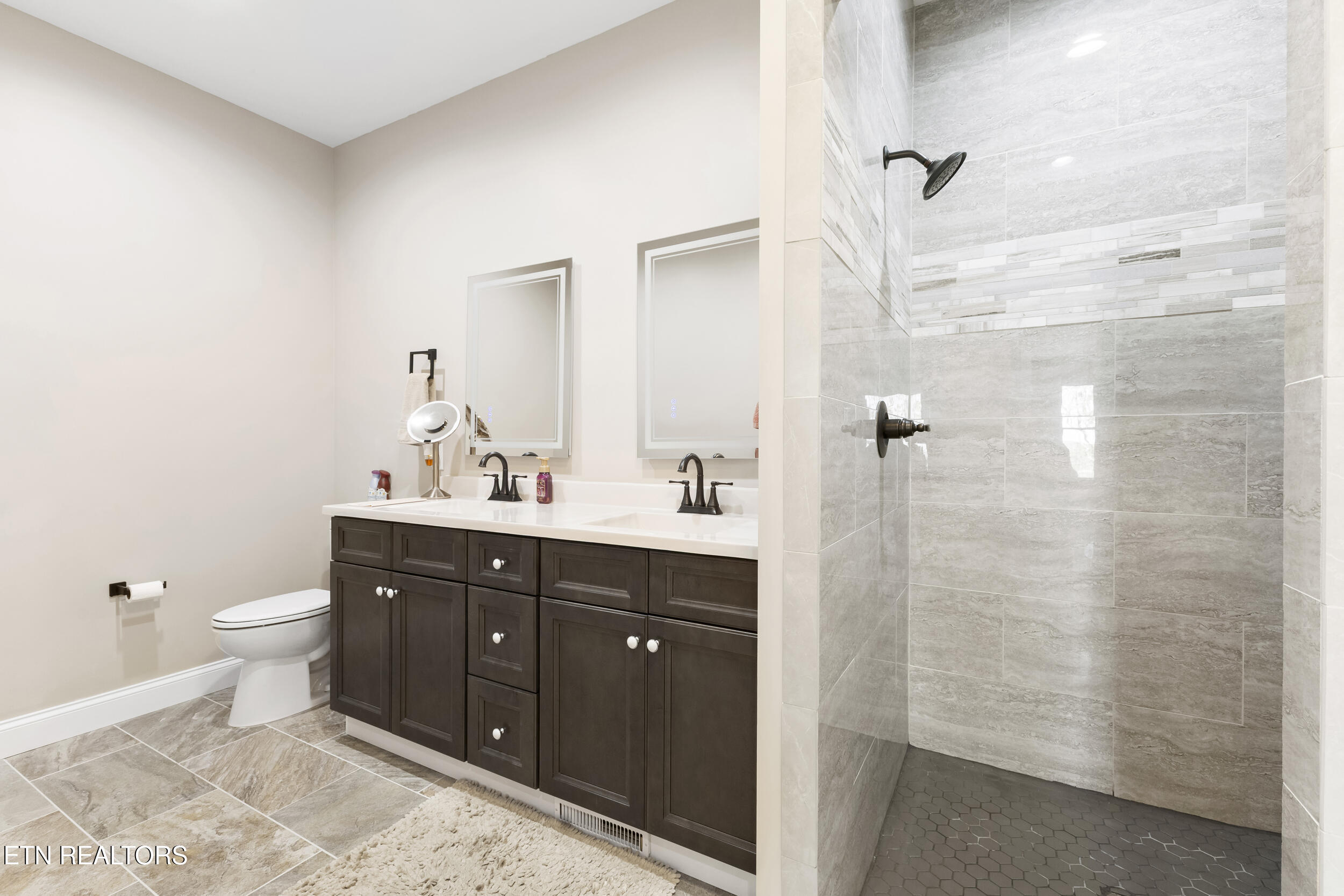 2095 Ivy Way Newport, TN 37821 - Photo 40 of 52 39_img_9233