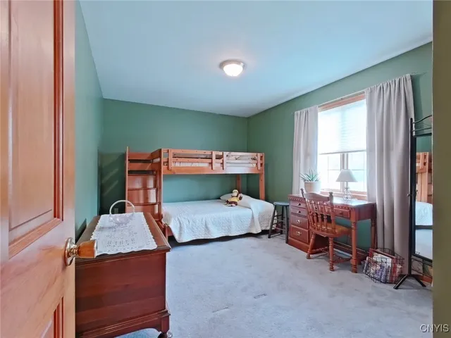 $549,900 | 15 Jonathan Court, Whitestown, NY 13492