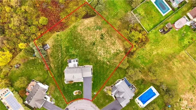 $549,900 | 15 Jonathan Court, Whitestown, NY 13492