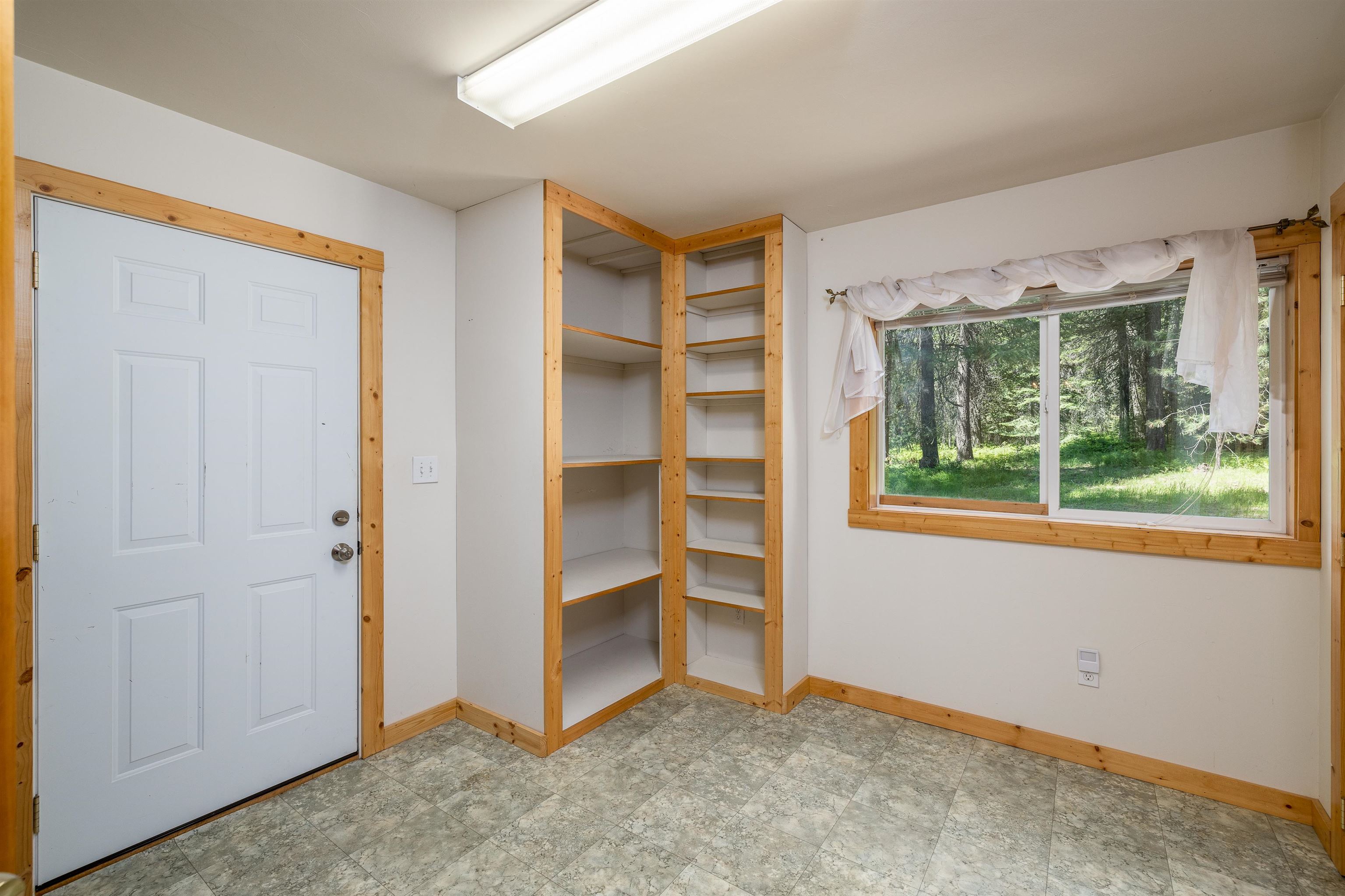 362 Hilltop Road Newport, WA 99156 - Photo 11 of 42 Gallery Image 11