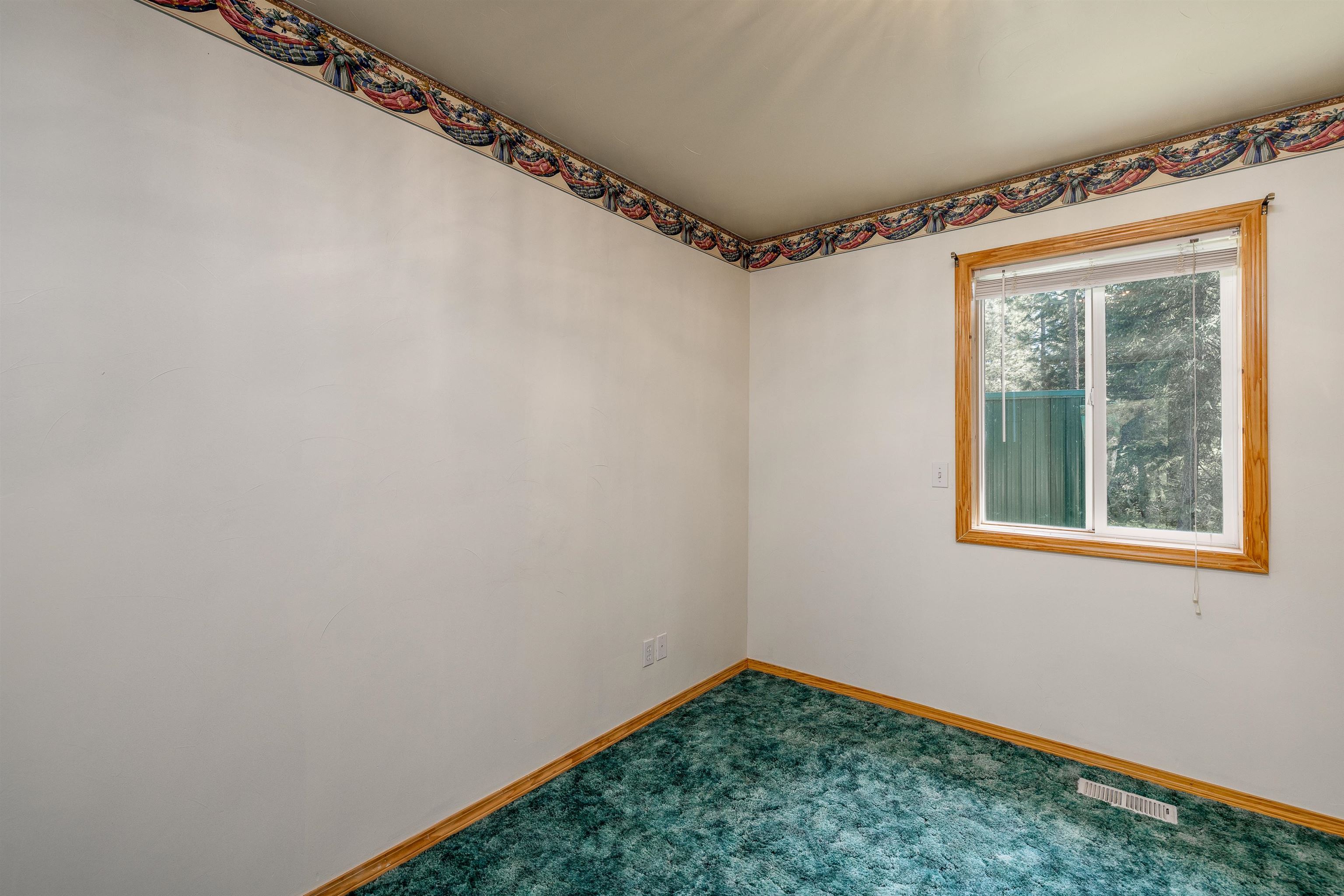 362 Hilltop Road Newport, WA 99156 - Photo 14 of 42 Gallery Image 14