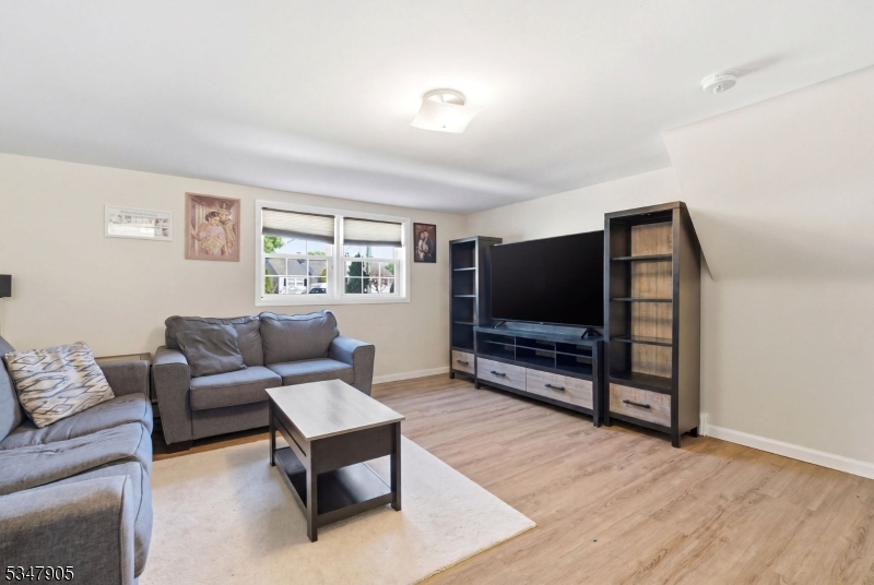 205 New Dover Road Woodbridge, NJ 07067 - Photo 20 of 44