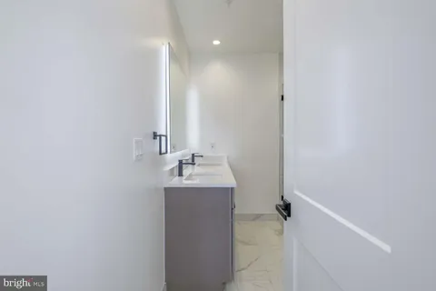 $799,900 | 424 Taylor Street Northwest, Unit B, Washington, DC 20011