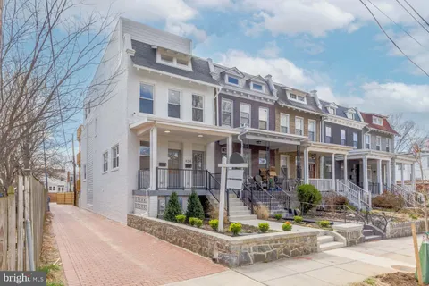 $799,900 | 424 Taylor Street Northwest, Unit B, Washington, DC 20011