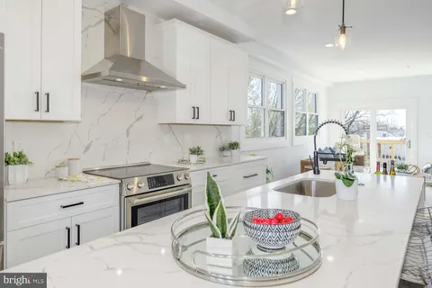 $799,900 | 424 Taylor Street Northwest, Unit B, Washington, DC 20011