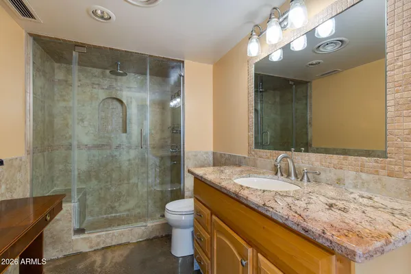 $399,000 | 207 West Clarendon Avenue, Unit 16E, Phoenix, AZ 85013