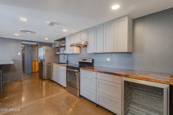 $399,000 | 207 West Clarendon Avenue, Unit 16E, Phoenix, AZ 85013