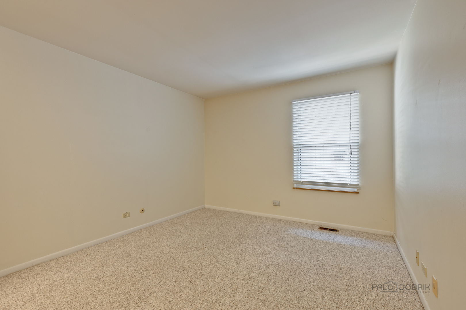 717 Wakefield Road Gurnee, IL 60031 - Photo 13 of 27