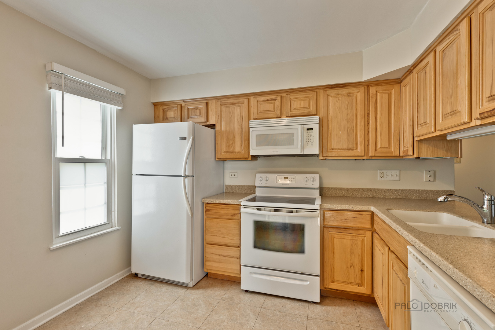 717 Wakefield Road Gurnee, IL 60031 - Photo 10 of 27