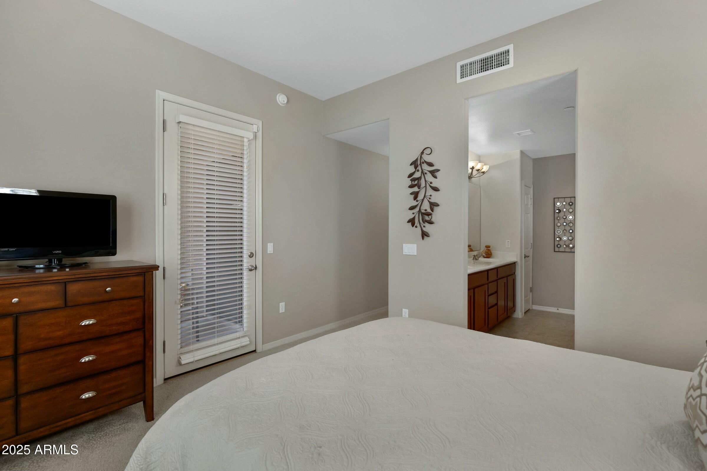 3330 South Gilbert Road, Unit 2021 Chandler, AZ 85286 - Photo 16 of 31 tempImageyccr1z