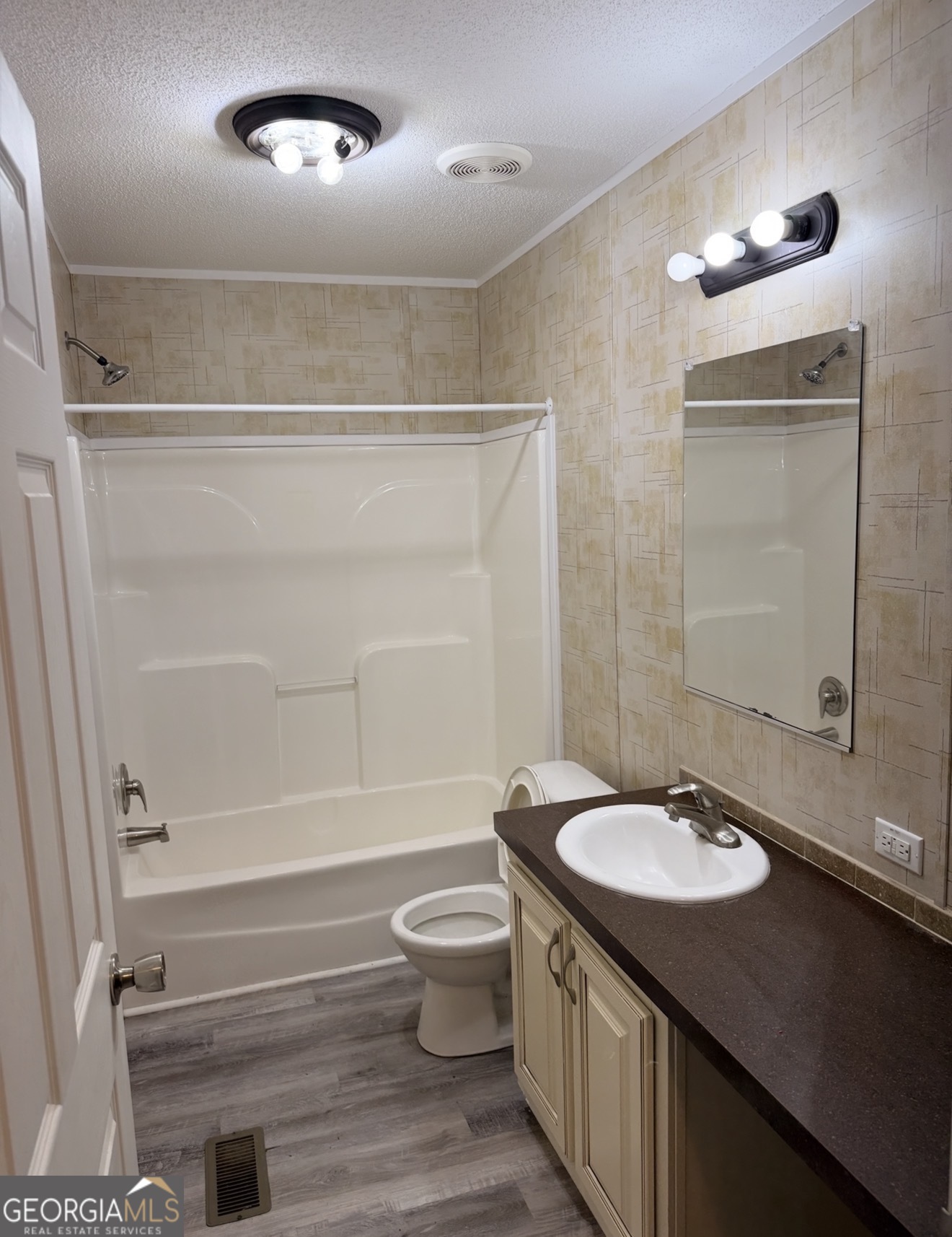1825 Rock Springs Road Dublin, GA 31021 - Photo 16 of 43