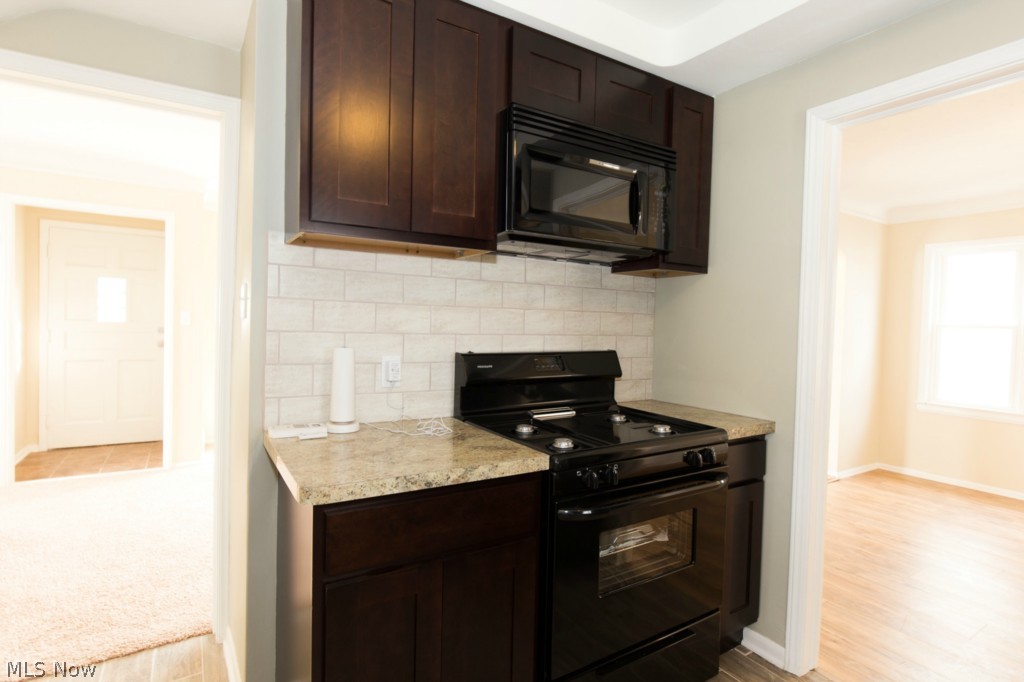3911 East Antisdale Road Cleveland, OH 44118 - Photo 8 of 21 Gallery Image 8