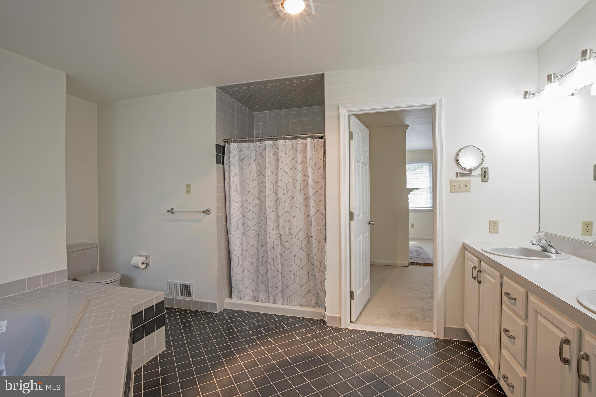 106 Ridgeview Lane Doylestown, PA 18901 - Photo 27 of 47