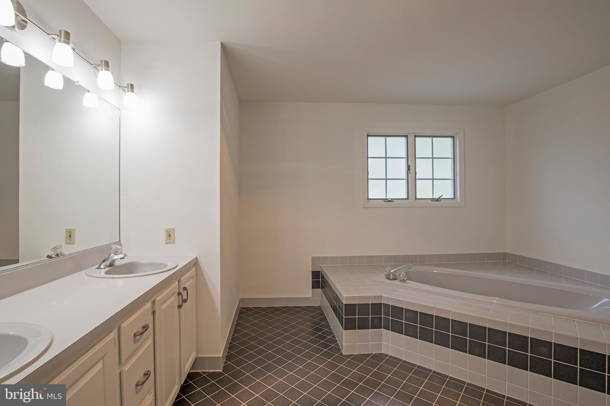 106 Ridgeview Lane Doylestown, PA 18901 - Photo 28 of 47