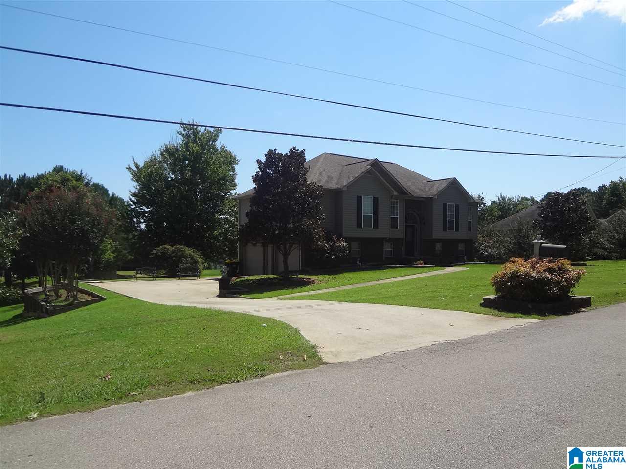 193 Woodland Ridge Road Odenville, AL 35120 - Photo 2 of 45