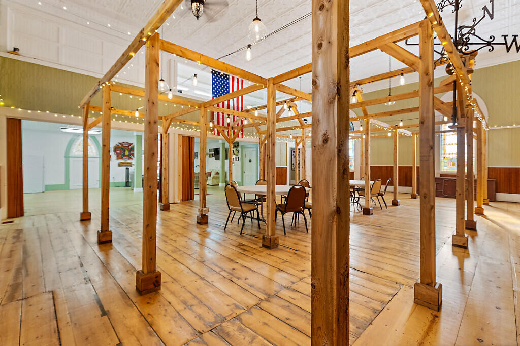 83 Main Street Phillips, ME 04966 - Photo 21 of 86 Main Level