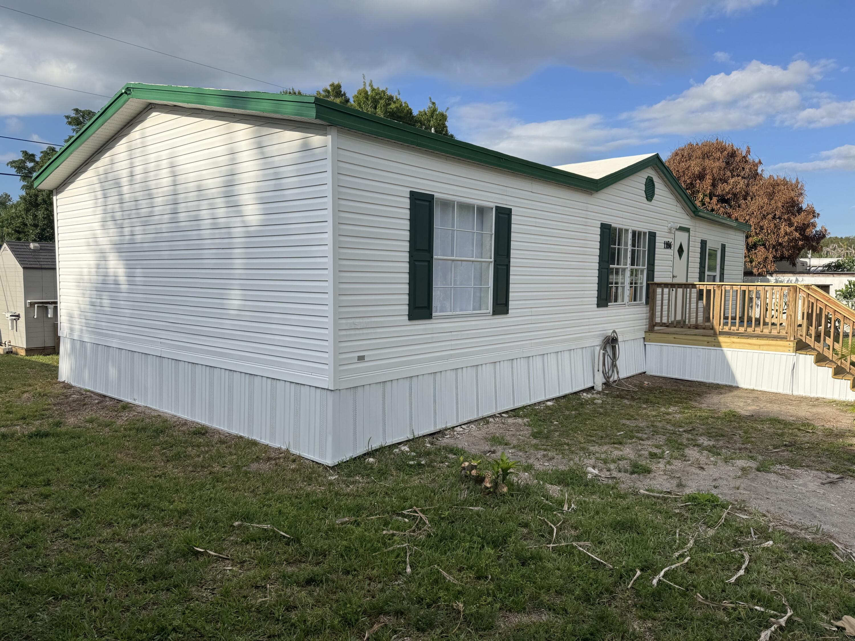 1186 Southwest Tropical Terrace Stuart, FL 34997 - Photo 21 of 27 IMG_9616