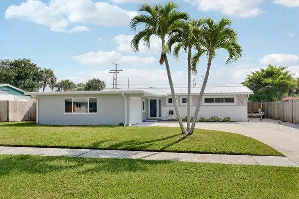 $5,200 | 636 Eastwind Drive, North Palm Beach, FL 33408