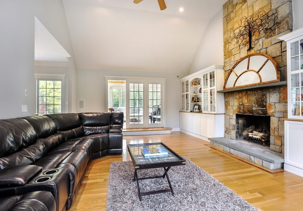 40 Lewis Farm Road Duxbury, MA 02332 - Photo 8 of 30 Gallery Image 8