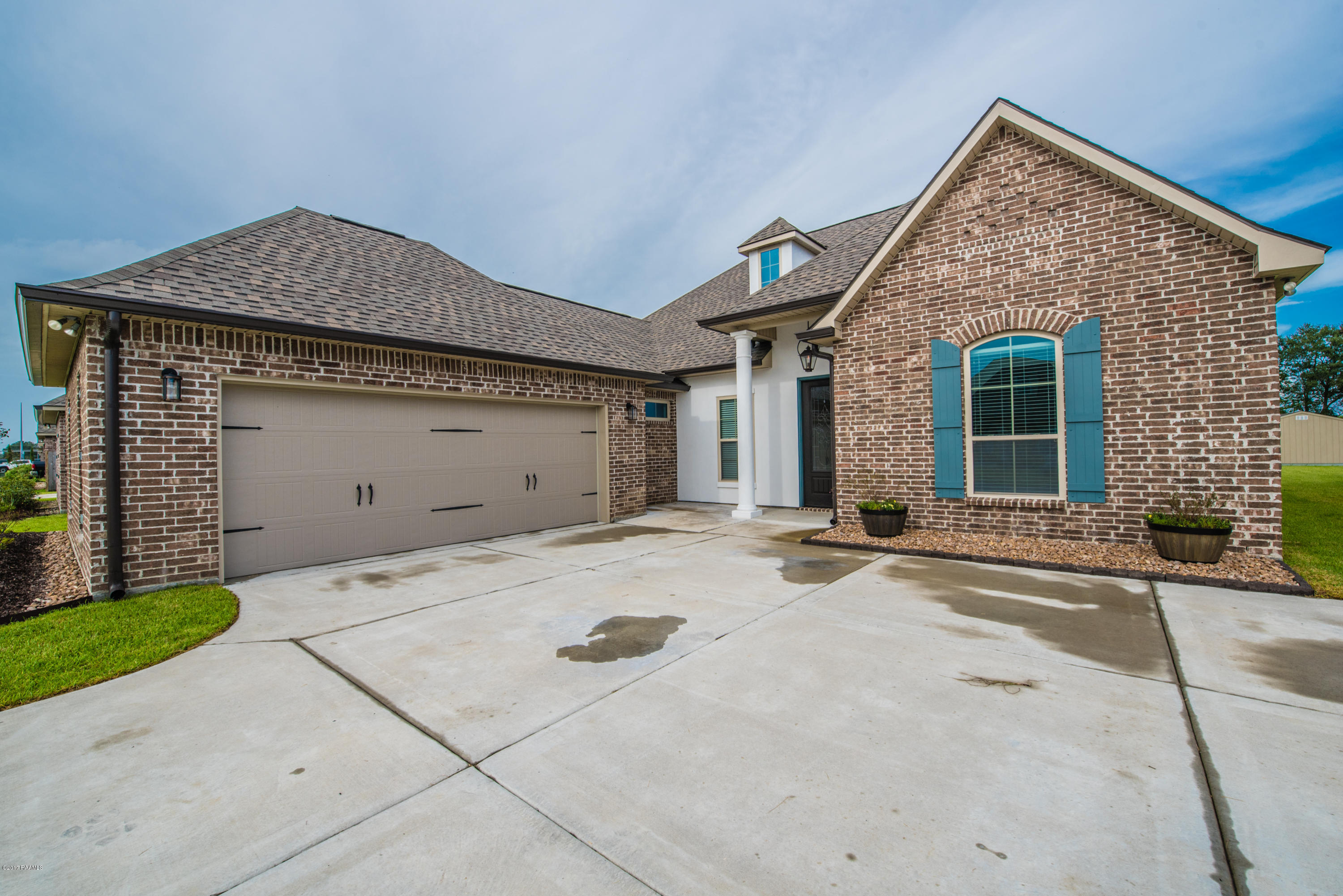 115 Chemet Road Youngsville, LA 70592 - Photo 1 of 40 DSC_8043