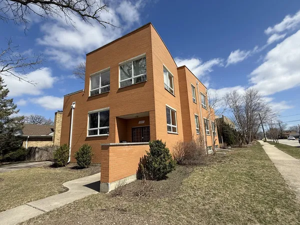 $499,900 | 2201 North 77th Avenue, Elmwood Park, IL 60707