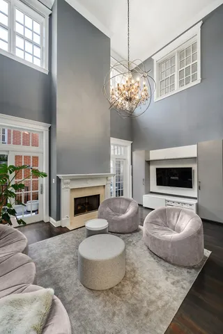 $2,995,000 | 1938 North Hudson Avenue, Chicago, IL 60614