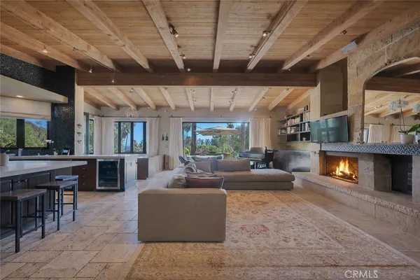 $5,495,000 | 27409 Pacific Coast Highway, Malibu, CA 90265