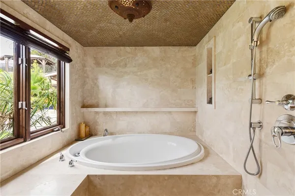 $5,495,000 | 27409 Pacific Coast Highway, Malibu, CA 90265