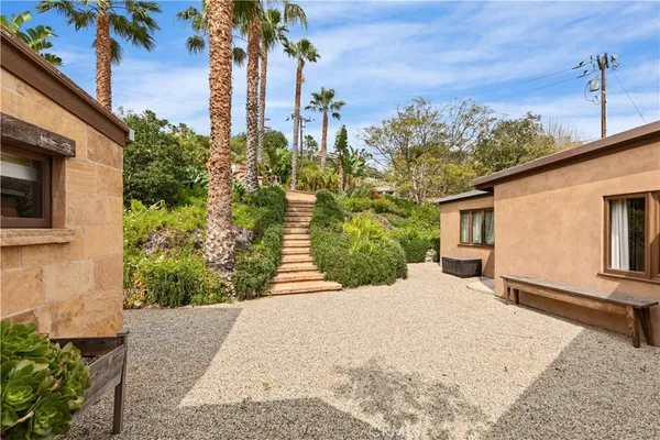 $5,495,000 | 27409 Pacific Coast Highway, Malibu, CA 90265