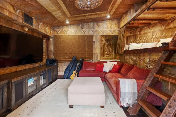 $5,495,000 | 27409 Pacific Coast Highway, Malibu, CA 90265