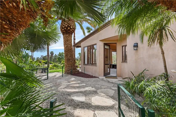 $5,495,000 | 27409 Pacific Coast Highway, Malibu, CA 90265