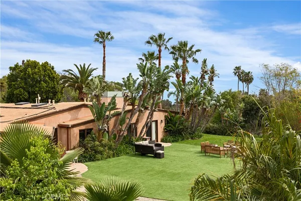 $5,495,000 | 27409 Pacific Coast Highway, Malibu, CA 90265