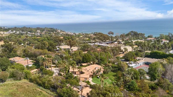 $5,495,000 | 27409 Pacific Coast Highway, Malibu, CA 90265
