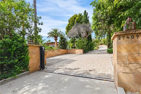 $5,495,000 | 27409 Pacific Coast Highway, Malibu, CA 90265