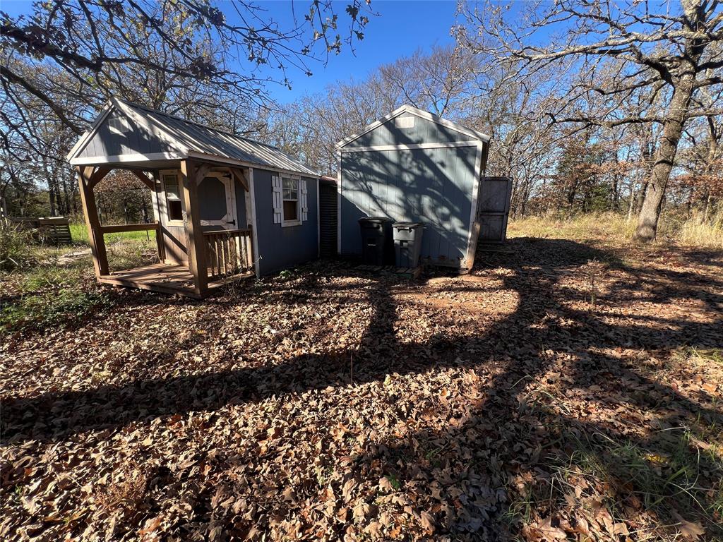 492 Richerson Road Denison, TX 75021 - Photo 25 of 29 a view of a back yard of the house