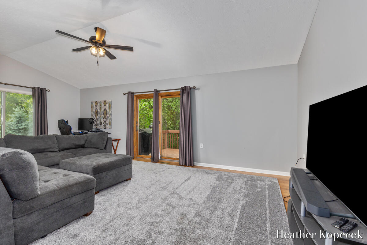 1663 Barnsley Court Southeast Lowell, MI 49331 - Photo 11 of 31 https___photoreal.io_wp-content_photorea