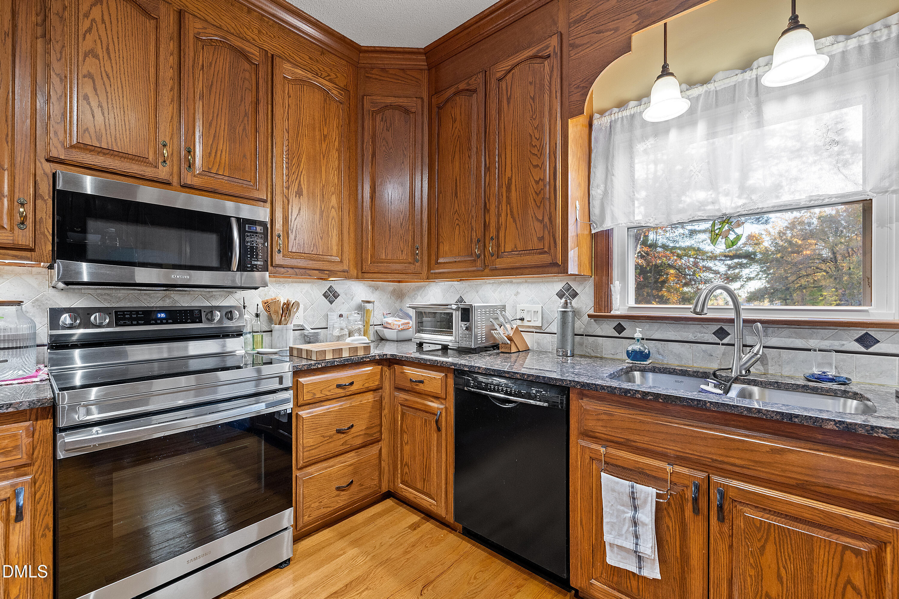 3208 Shady Grove Road Durham, NC 27703 - Photo 10 of 50 25-3208 Shady Grove Rd_7730