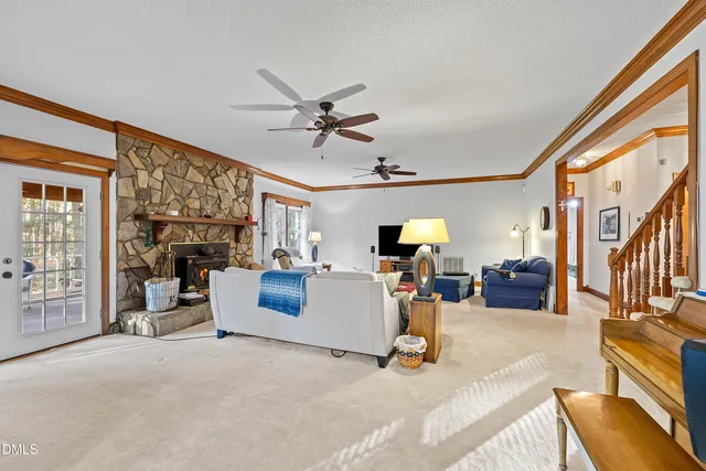 $975,000 | 3208 Shady Grove Road, Durham, NC 27703